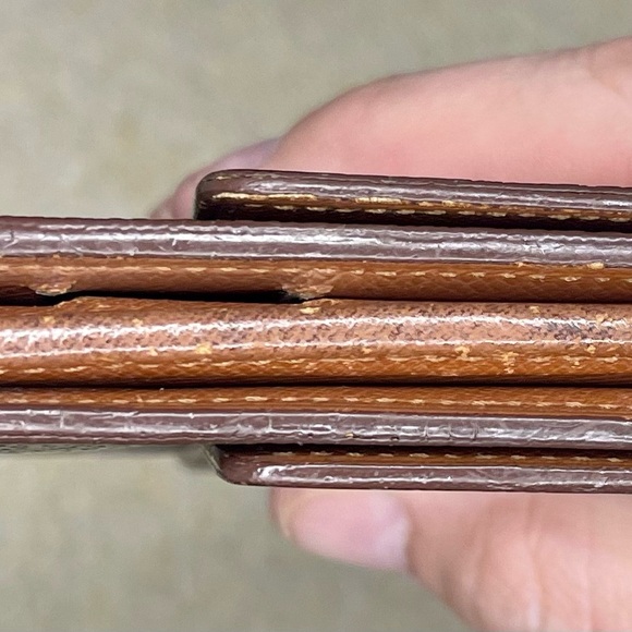 Louis Vuitton Monogram Wallet - Picture 4 of 8